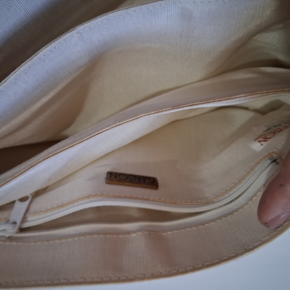 Chic White Woven Shoulder Bag - Picture 4 of 5